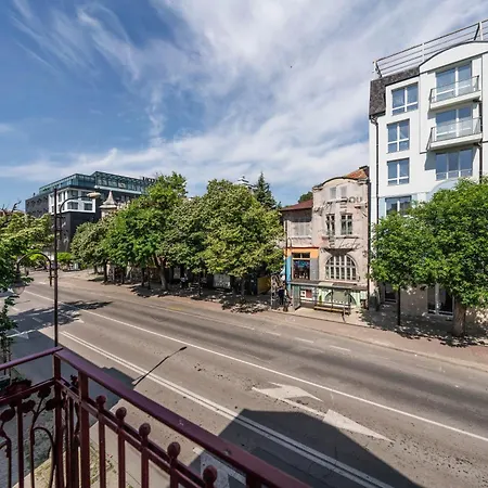 In The Heart Of The Center Варна